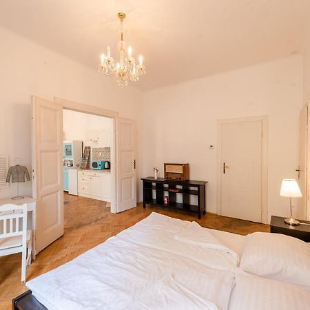 Frida Apartman Братислава Экстерьер фото